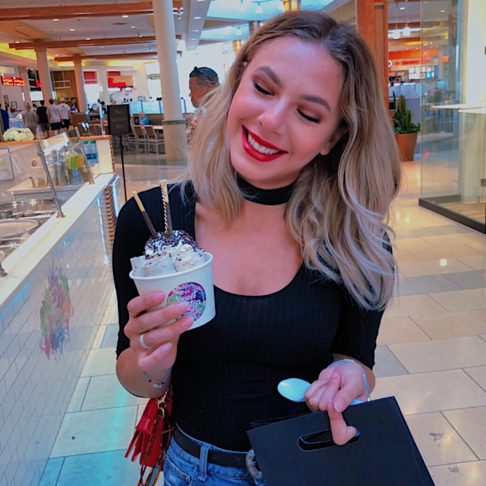 Meet your Posher, Camilla